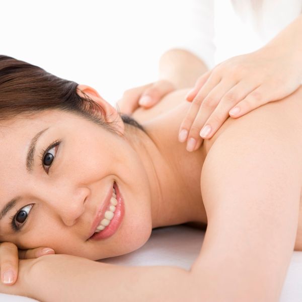 伊勢のカイロプラクティックサロンは悩ましい首の痛みを改善いたします